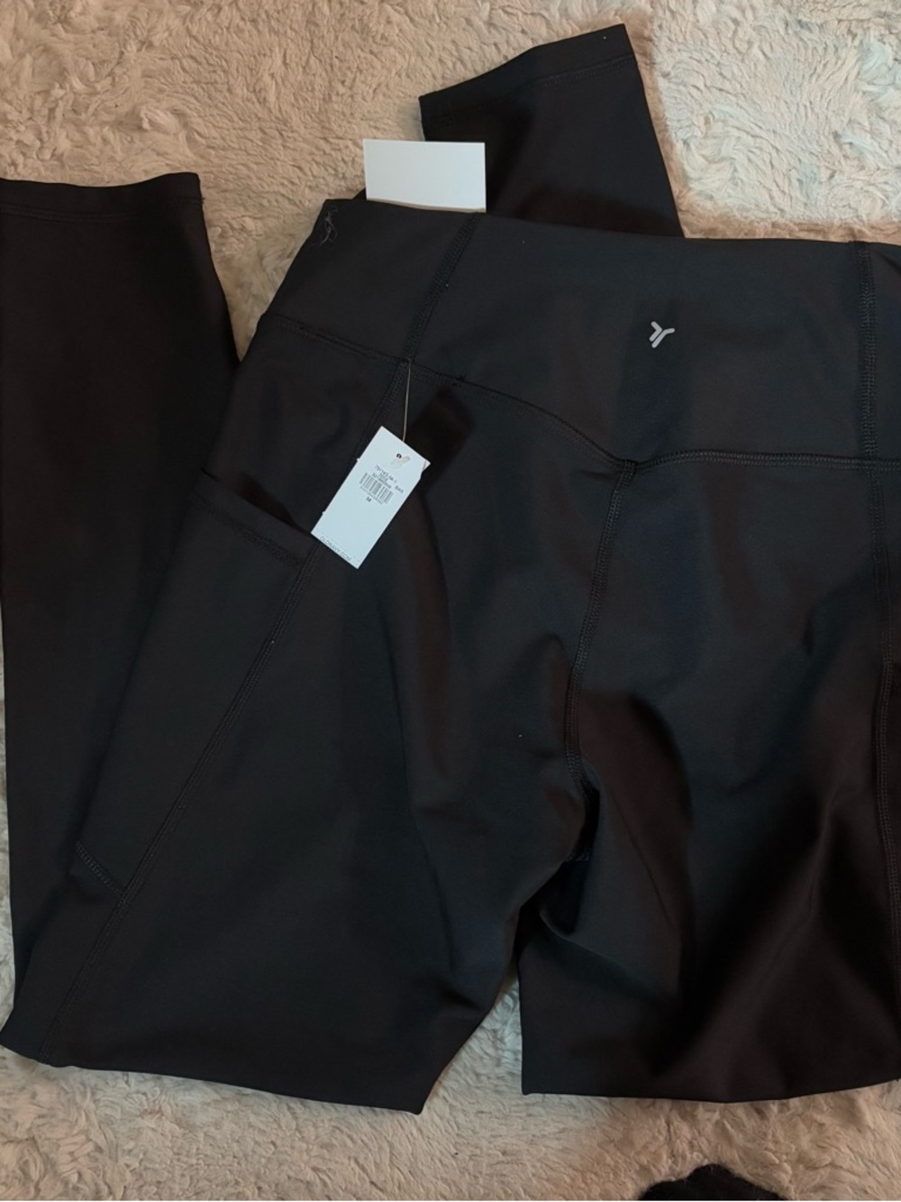 Black High-Waisted Leggings with Pocket